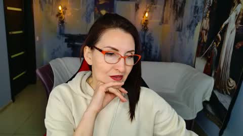 Snapshot of unatera chatting on March 2026 07:03:01 AM UnaTera online show from March 2026 07:03:01 AM