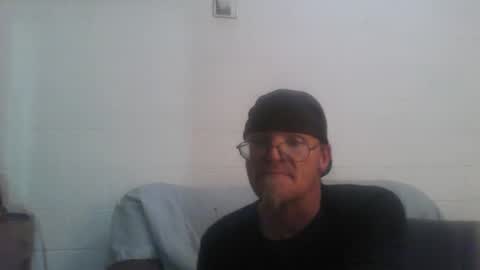 unclemuff online show from November 2025 12:24:02 AM
