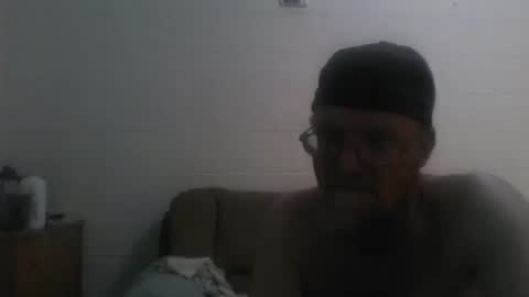 unclemuff online show from November 2025 11:52:01 PM
