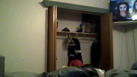 unclemuff online show from June 2026 10:05:02 PM