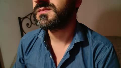 Giov online show from October 2025 09:48:01 PM