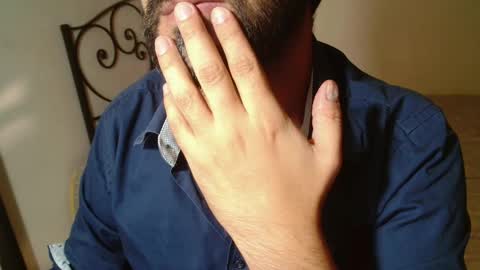 Giov online show from November 2025 05:12:02 PM