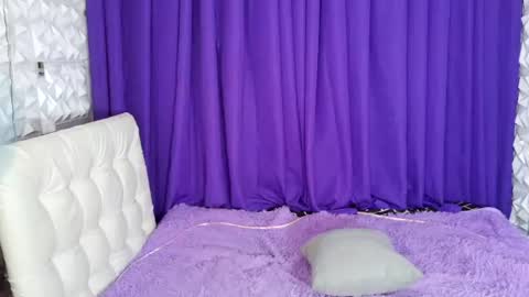 Snapshot of unforgettable_ava chatting on June 2026 09:14:01 AM Rhian online show from June 2026 09:14:01 AM