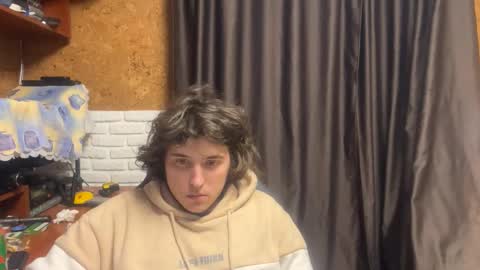 Snapshot of unholy_heat chatting on December 2025 10:59:02 PM Anri online show from December 2025 10:59:02 PM