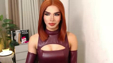 Miss Andrea online show from November 2025 06:30:01 PM