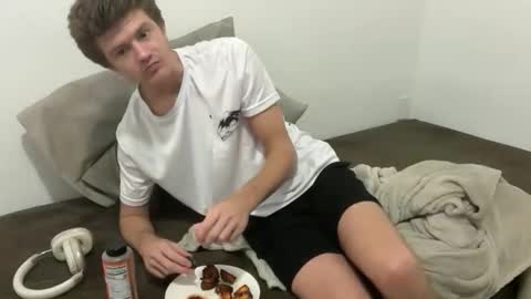 Stepbro online show from March 2026 10:38:02 PM