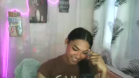 ur_dazzlingmorenaxx online show from April 2026 03:02:01 AM