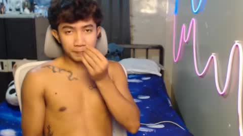 Snapshot of ur_hottestjonny chatting on June 2026 11:58:02 AM jonny online show from June 2026 11:58:02 AM