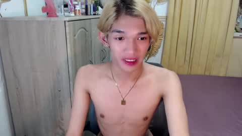 Snapshot of urasian_john20 chatting on June 2026 06:27:02 AM urasian_john20 online show from June 2026 06:27:02 AM