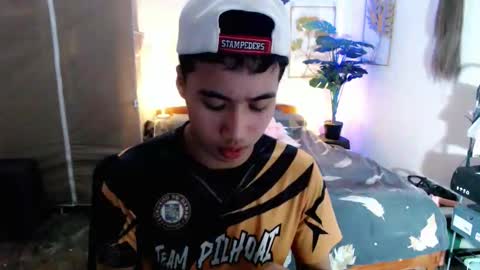 Snapshot of urguy_habibi chatting on March 2026 12:46:01 PM Bib online show from March 2026 12:46:01 PM