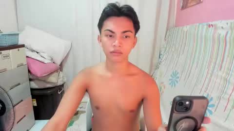 urguy_marco online show from May 2026 01:40:02 PM