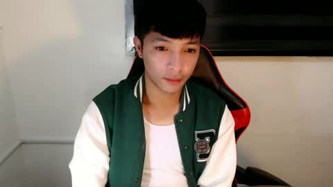 Snapshot of urhotethanxx chatting on July 2026 05:41:01 PM Ethan online show from July 2026 05:41:01 PM