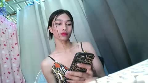 Snapshot of urloverjasmine_xx chatting on April 2026 02:37:02 AM urloverjasmine_xx online show from April 2026 02:37:02 AM