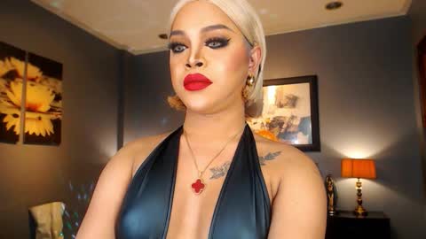 UrMajestyTyra online show from February 2026 01:40:02 AM