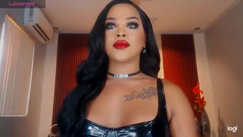 Snapshot of urmajestytyra chatting on June 2026 08:57:01 AM UrMajestyTyra online show from June 2026 08:57:01 AM