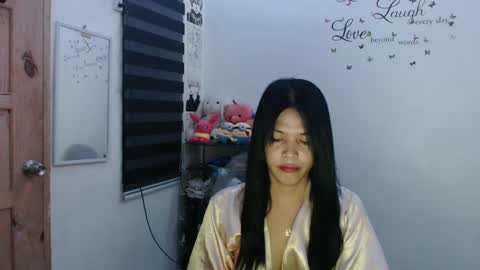 hi im kim online show from January 2025 03:26:01 PM