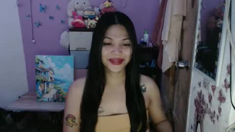 hi im kim online show from May 2026 11:26:01 AM