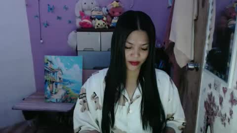 hi im kim online show from May 2026 01:06:02 PM