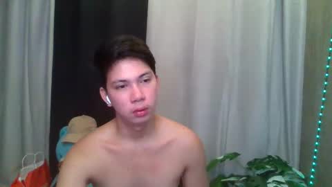 ursweet_jade online show from April 2026 01:03:01 AM