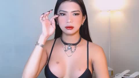 urwildest_margaret online show from February 2026 08:13:01 AM