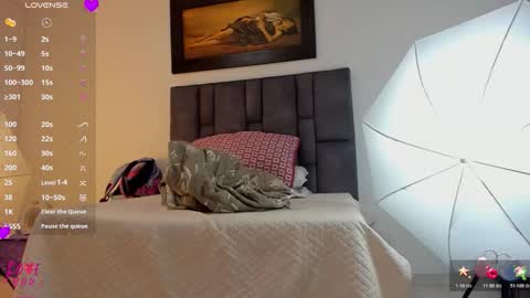 Vahiolet smith online show from January 2026 03:30:02 AM