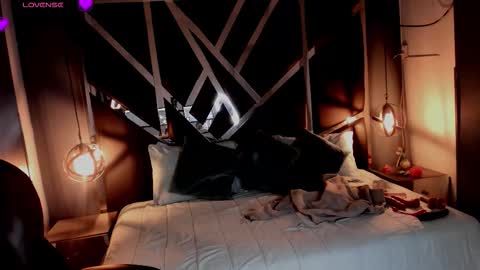 Vaioleth online show from February 2026 07:36:02 PM