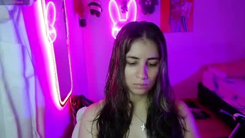 Snapshot of val_angelll chatting on June 2026 03:41:02 AM valentina online show from June 2026 03:41:02 AM