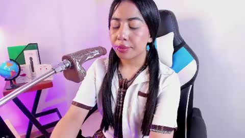 Snapshot of valecute_ chatting on June 2026 08:51:02 PM Vale online show from June 2026 08:51:02 PM