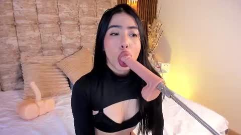 Snapshot of valecute_ chatting on June 2026 08:48:01 PM Vale online show from June 2026 08:48:01 PM