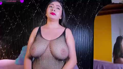 Valentina online show from October 2025 07:12:02 PM