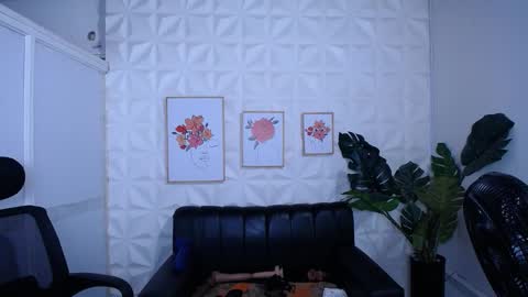 Valentina  online show from February 2026 11:39:02 PM