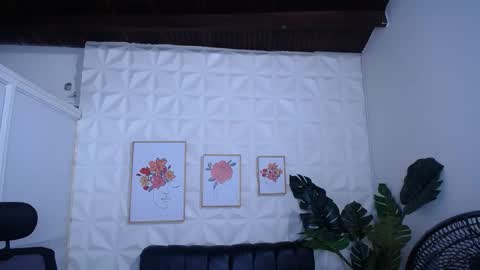 Valentina  online show from February 2026 09:45:01 PM