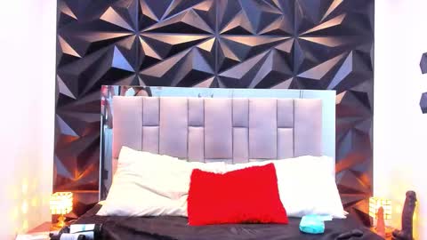 Valentina online show from September 2025 02:16:01 PM