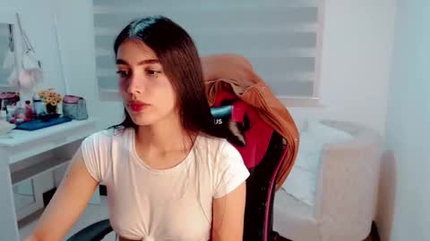 Valentina  online show from March 2026 01:46:02 AM