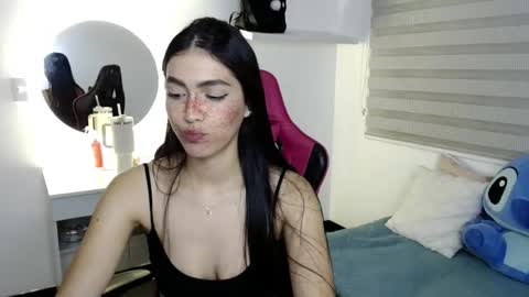 Valentina  online show from June 2026 02:40:01 AM