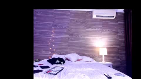 Valentino Vega online show from July 2026 01:03:01 AM