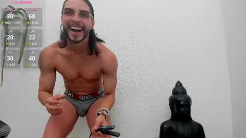Snapshot of valentinocorleone_ chatting on July 2026 04:00:01 PM VALENTINO online show from July 2026 04:00:01 PM