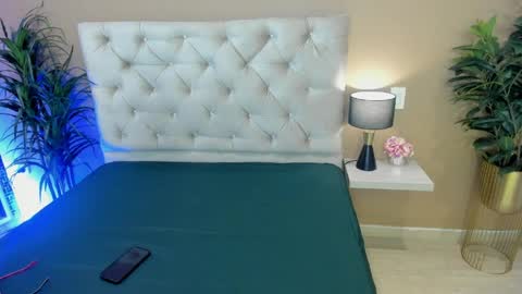 VALEN VEGA online show from April 2026 11:22:02 AM