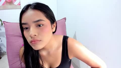 valeria_miller69 online show from October 2025 01:32:01 PM