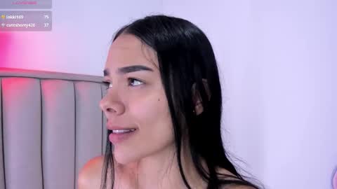 Cris  online show from March 2026 01:32:01 AM