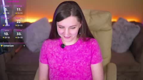 V A L E R Y  M U R online show from April 2026 06:57:01 PM