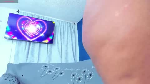 valery online show from November 2025 09:08:01 PM