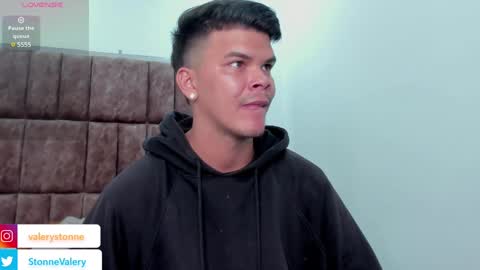 Valery Stonne  online show from February 2025 08:32:01 PM