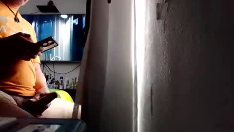 Snapshot of valetv2222 chatting on November 2025 04:51:01 PM valetv2222 online show from November 2025 04:51:01 PM