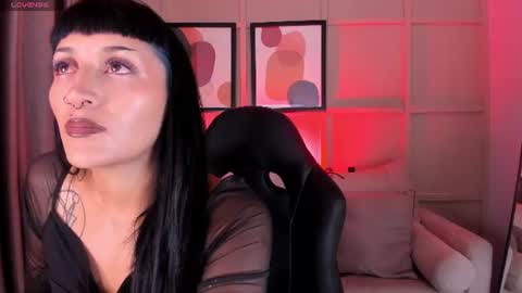 Snapshot of valkiria_ponce chatting on July 2026 04:15:02 AM Valkiria online show from July 2026 04:15:02 AM
