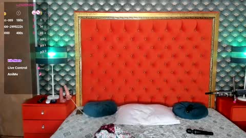 Valerie Val V online show from April 2026 11:33:01 AM