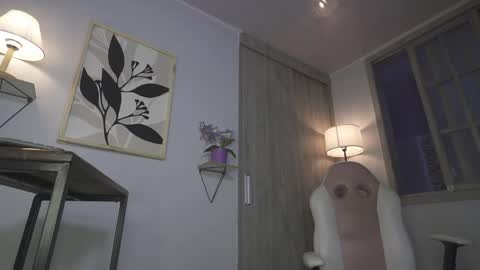 Vanessa Novvoa online show from April 2026 09:15:01 PM