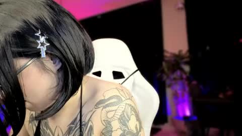 Vanessa  online show from June 2026 01:28:02 AM
