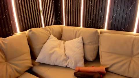 Vanessa Hard online show from March 2026 03:12:01 AM