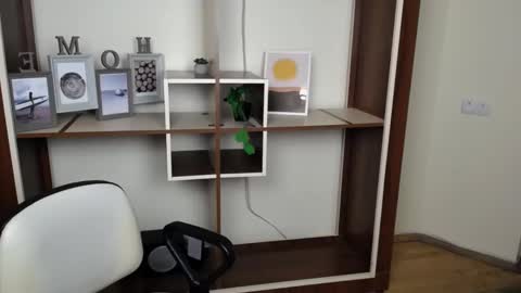 Vanessa online show from March 2026 06:24:02 PM